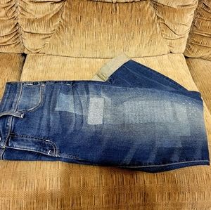 NYDJ cropped boyfriend jeans. Liftuck technology. Size 4. EUC.